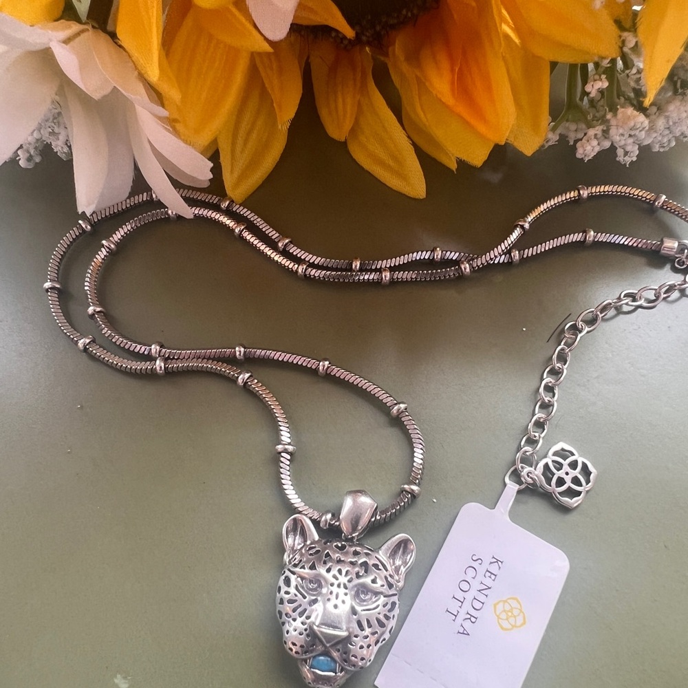 Kendra Scott Jaguar Necklace Vintage Silver